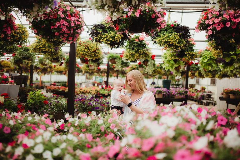 Greenhouse mom and me session